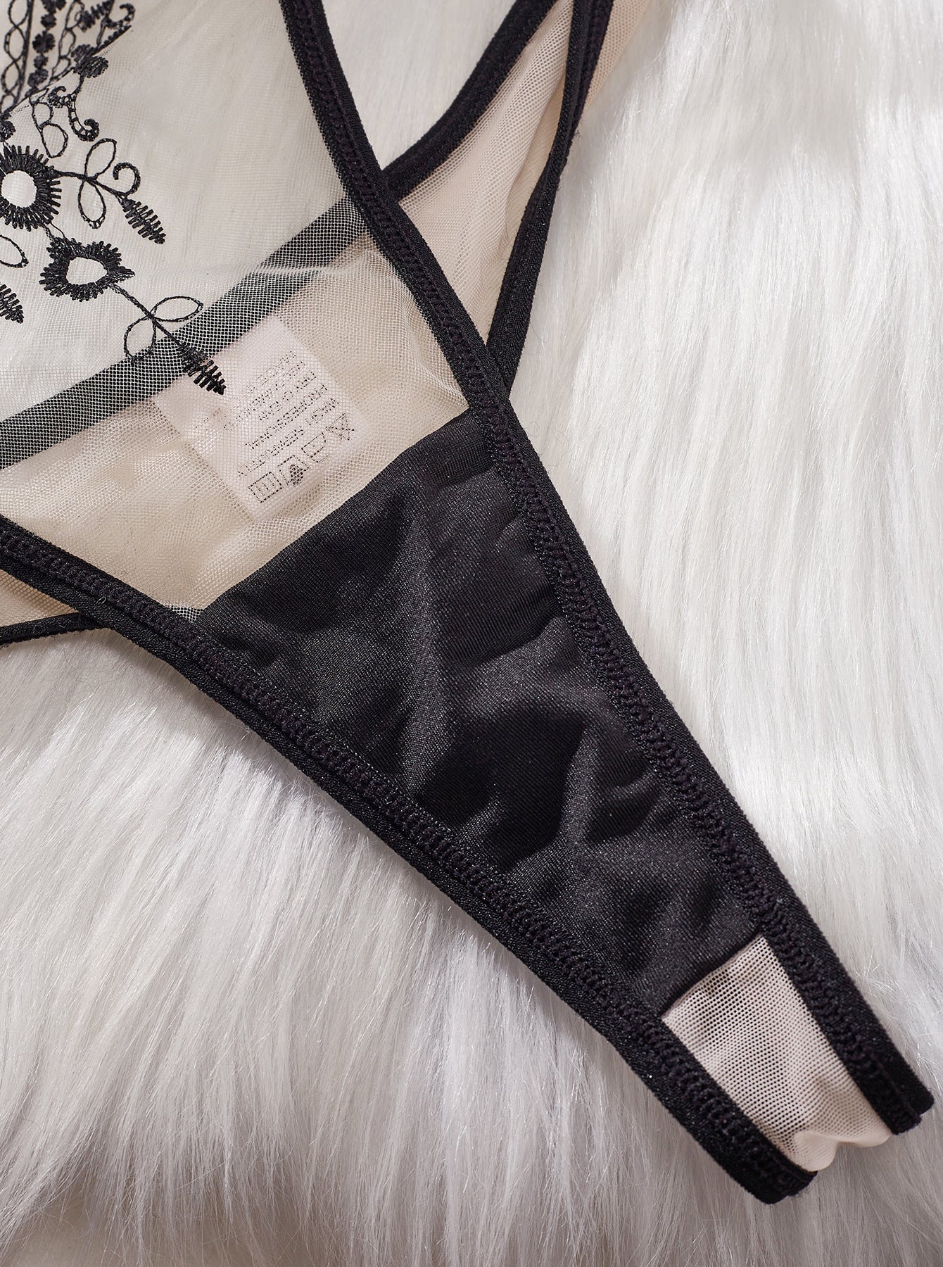 Completo Intimo di Lusso Ricamato 3 Pezzi Lumière Nocturne ADEA