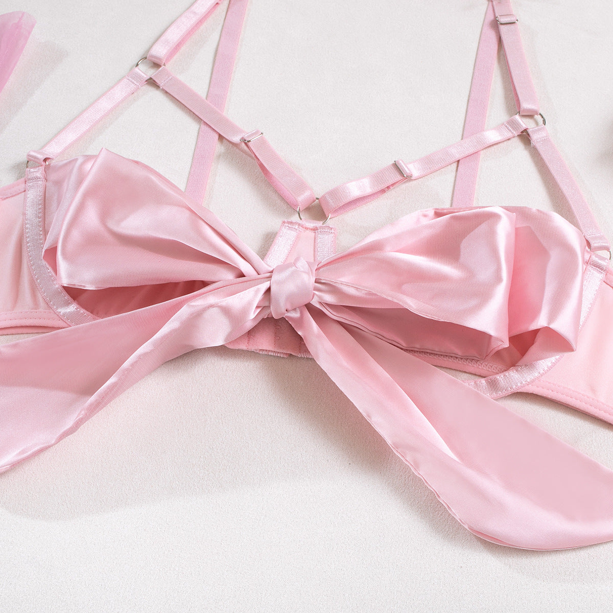 Allure di Mezzanotte – Completo Lingerie con Fiocco in Raso ADEA