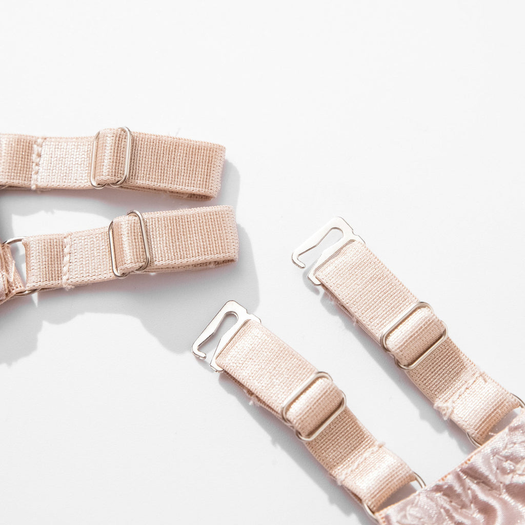 Completo Intimo Iridescent Elegance in Pizzo e Satin ADEA