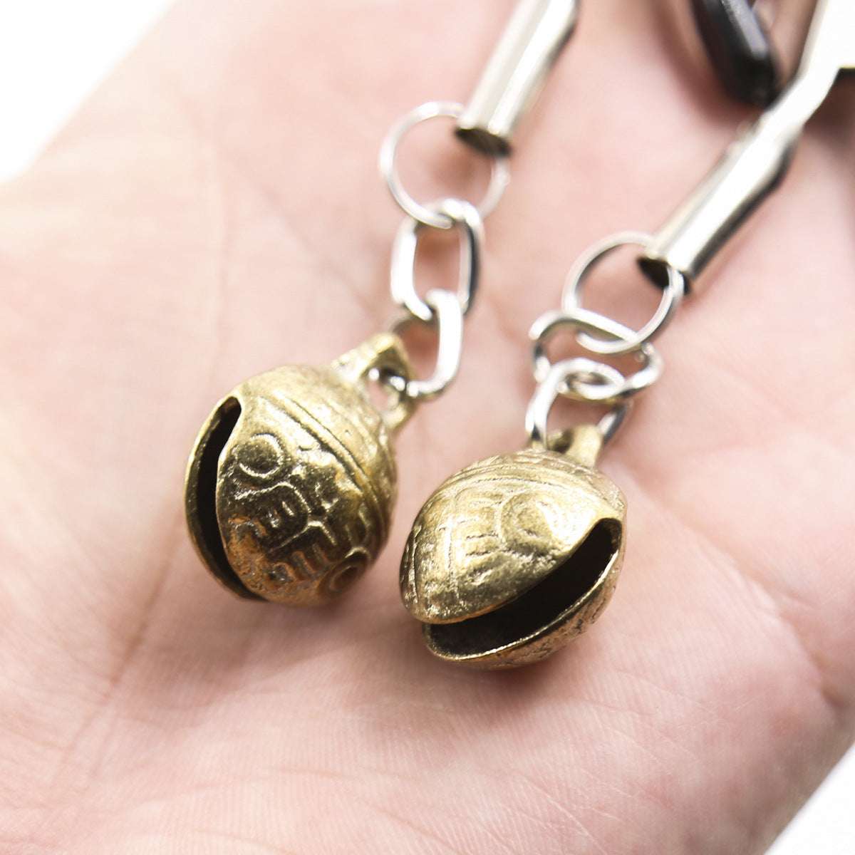 Bells &amp; Pleasure – Nipple Clips with Bells