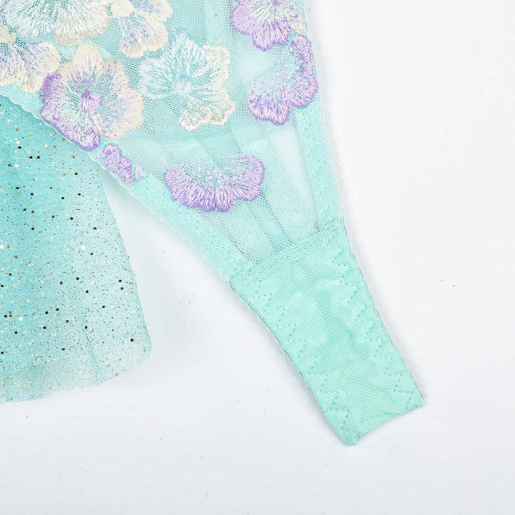 Completo Lingerie con Ricami Floreali Azzurri e Gonna a Balze ADEA