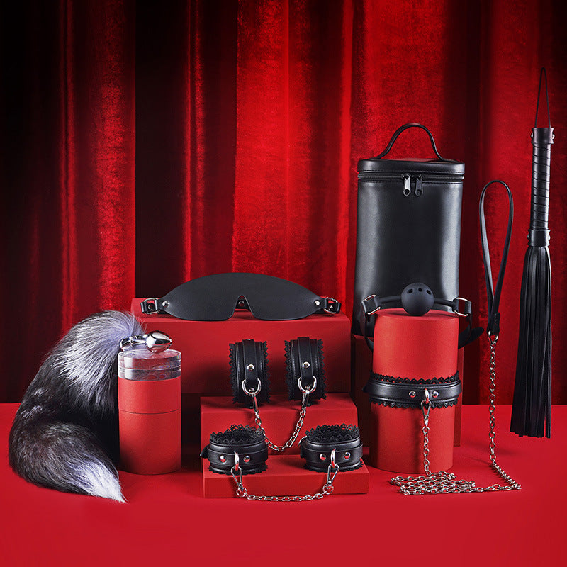 Luxurious 8-piece leather bondage set